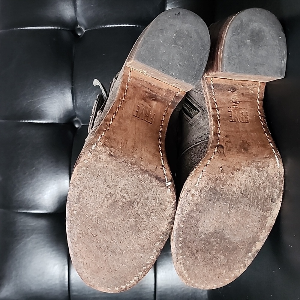 Frye Sabrina Double Buckle Suede Ankle Boots Size 10 - Picture 7 of 12